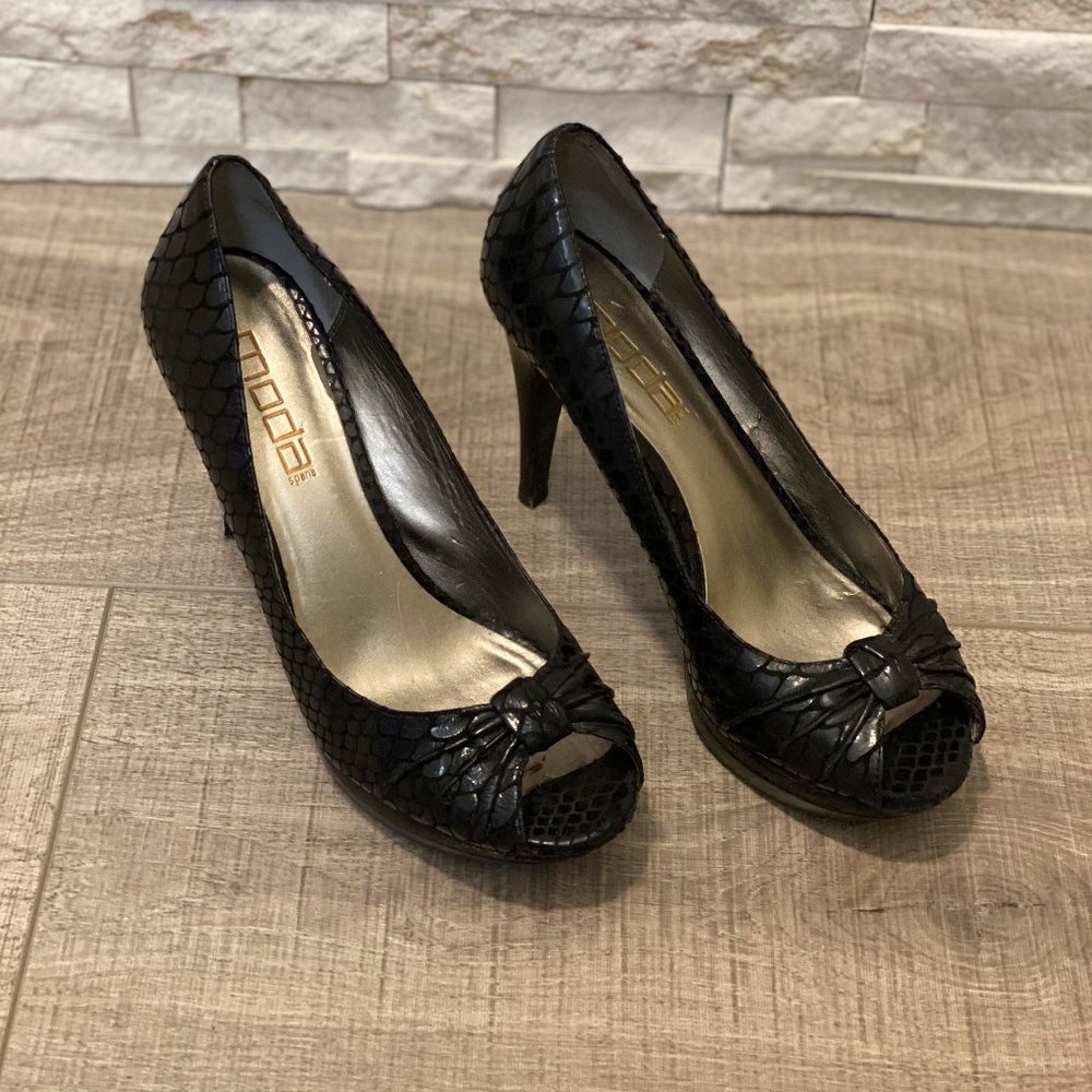 MODA SPANA BLACK HEELS - Size: 8.5